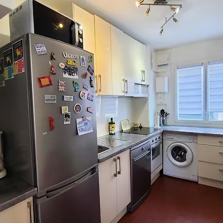 Appartement With Balcony Near The Sea
